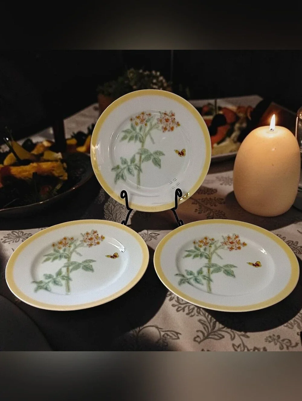 3 Williams Sonoma Flowering Herbs Salad Plates Yellow Band Wild Thyme Butterfly